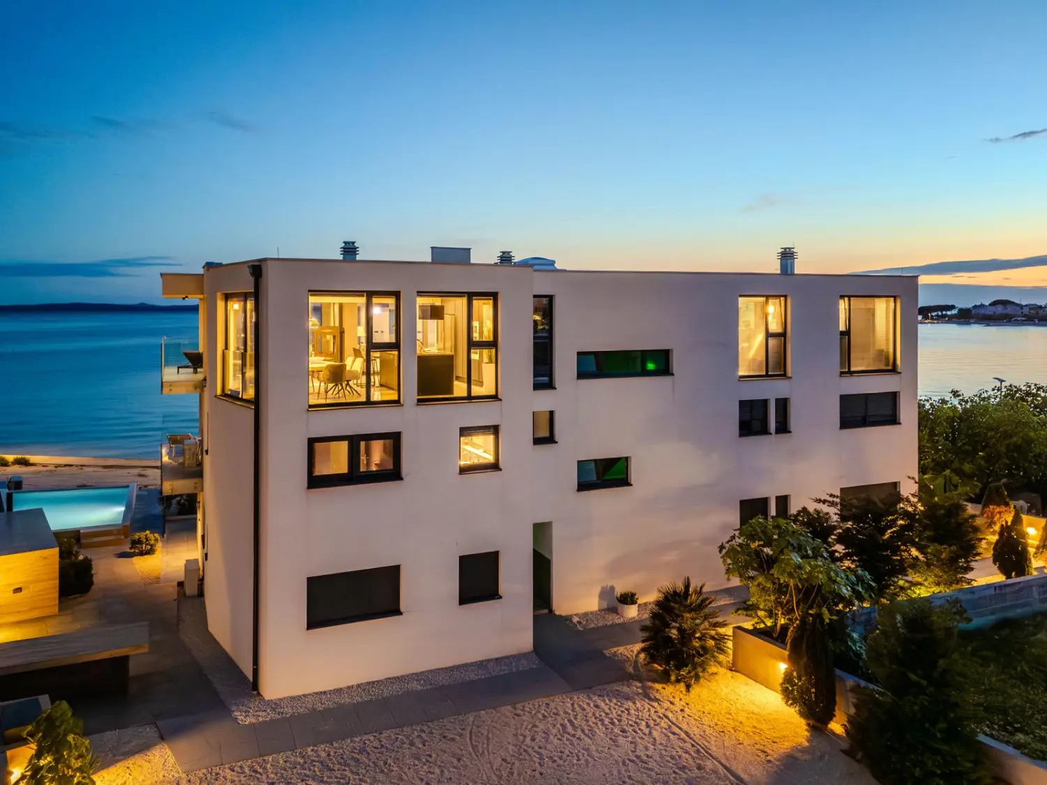 Ferienwohnung, Nin 