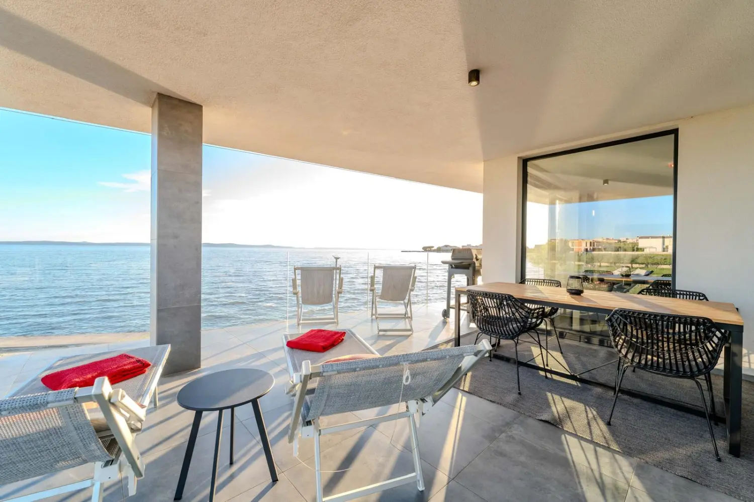 Ferienwohnung, Nin 