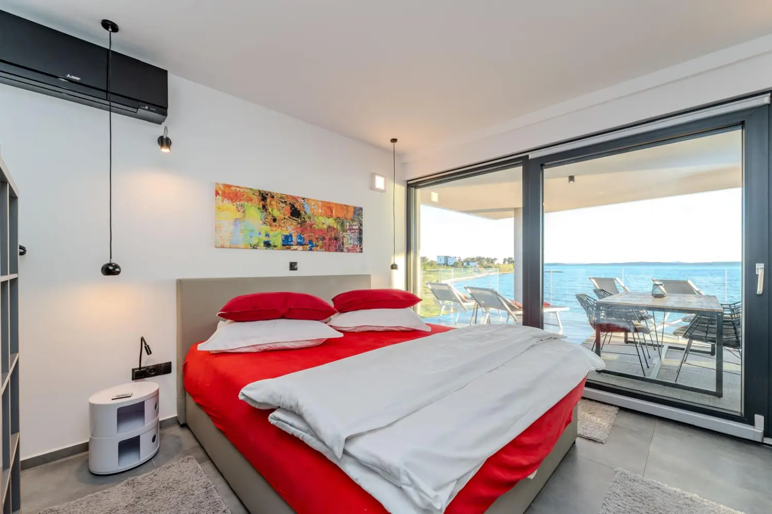 Ferienwohnung, Nin 